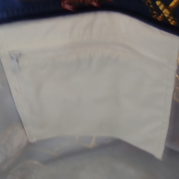 Blue and White Ornate Pattern Tote Bag - Picture 4 of 6